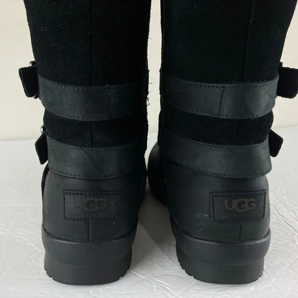 UGG Simmens Waterproof Sherpa Lined Boots Sz 9 Black Leather Suede Moto Gorpcore